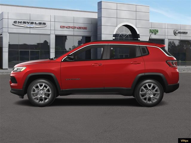 2024 Jeep Compass Latitude Lux