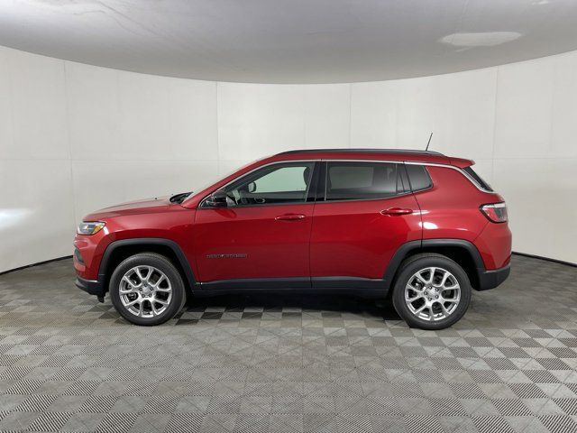 2024 Jeep Compass Latitude Lux