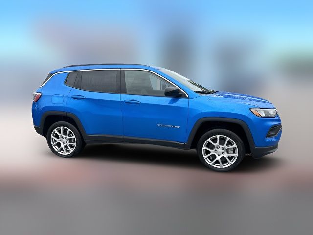 2024 Jeep Compass Latitude Lux