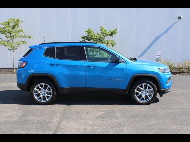 2024 Jeep Compass Latitude Lux