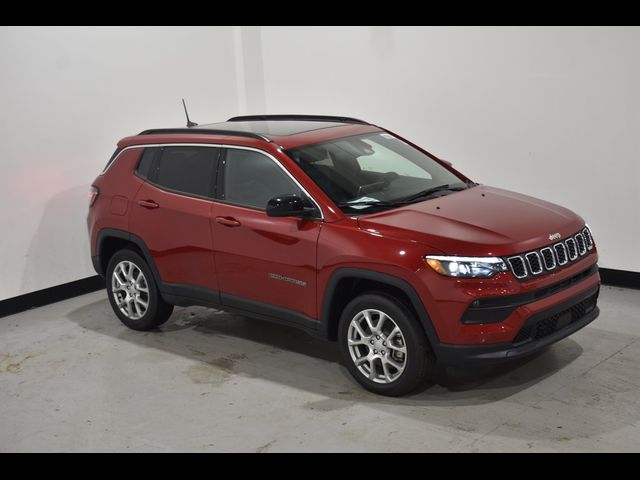 2024 Jeep Compass Latitude Lux