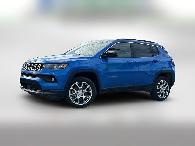 2024 Jeep Compass Latitude Lux