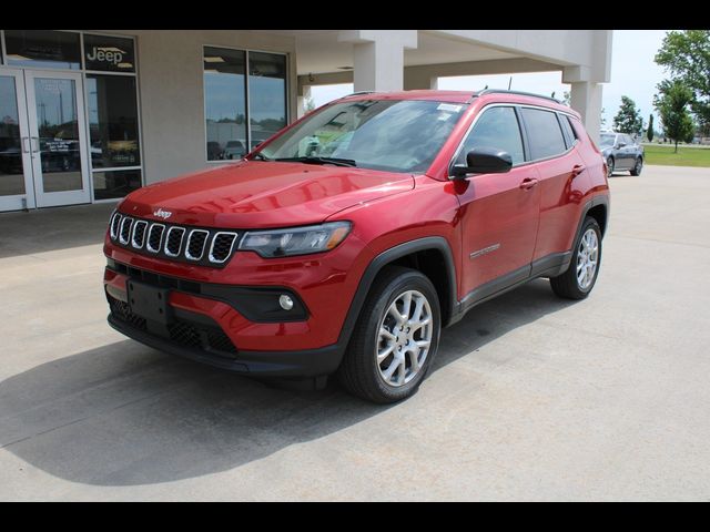 2024 Jeep Compass Latitude Lux