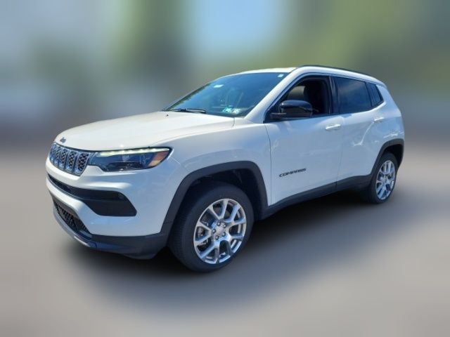 2024 Jeep Compass Latitude Lux