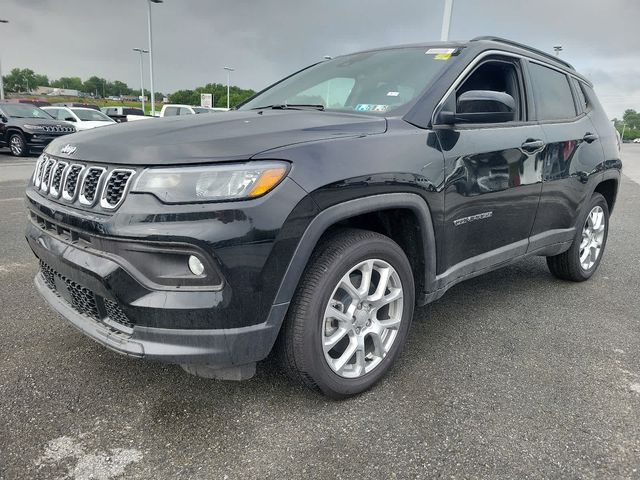 2024 Jeep Compass Latitude Lux