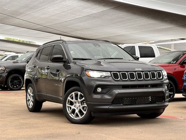 2024 Jeep Compass Latitude Lux