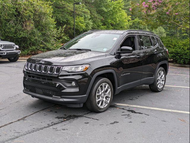 2024 Jeep Compass Latitude Lux