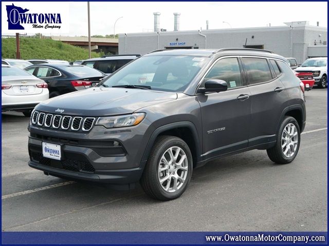 2024 Jeep Compass Latitude Lux