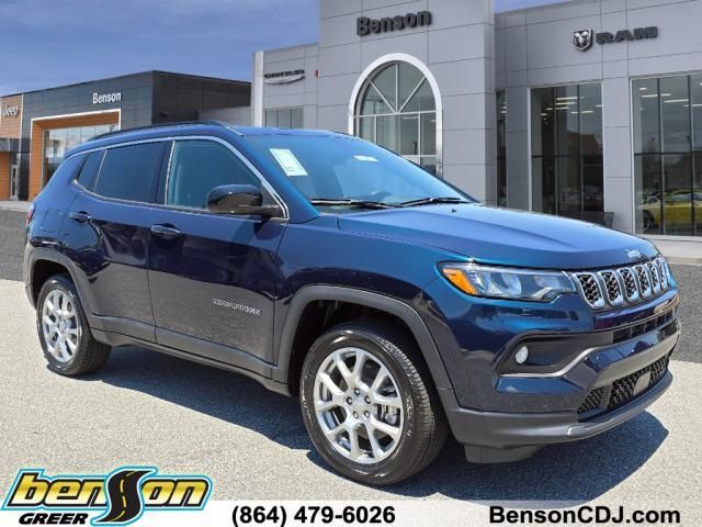 2024 Jeep Compass Latitude Lux