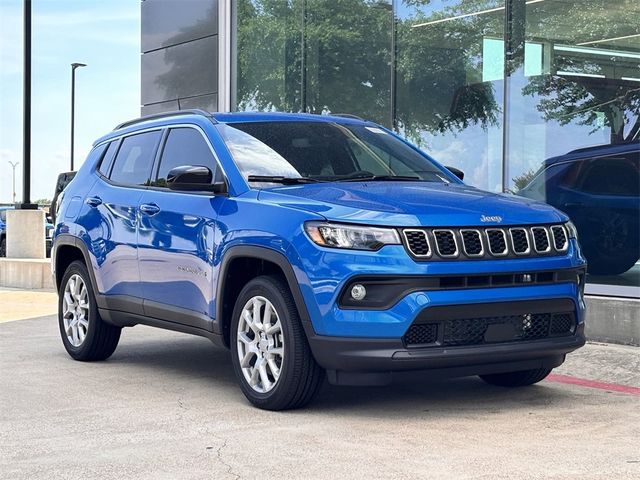 2024 Jeep Compass Latitude Lux