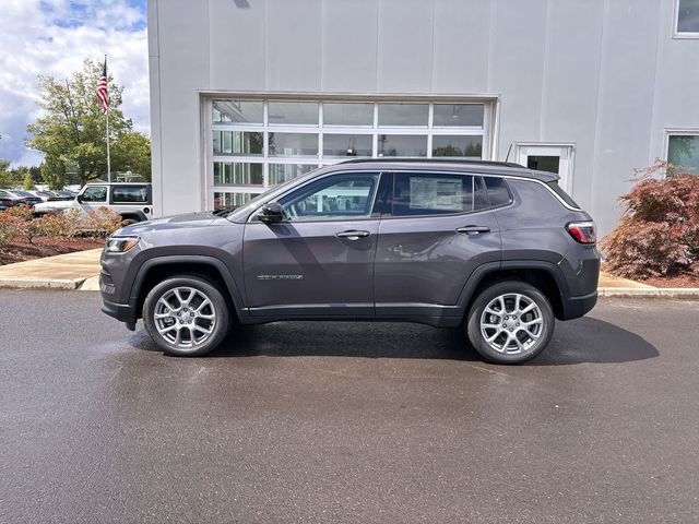 2024 Jeep Compass Latitude Lux