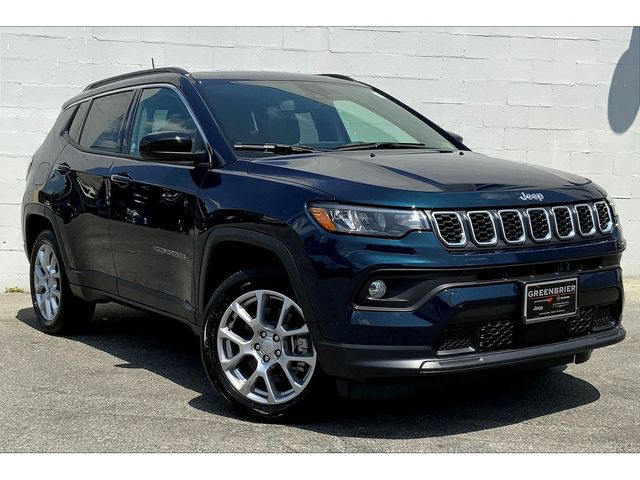 2024 Jeep Compass Latitude Lux