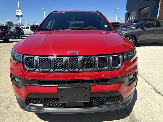 2024 Jeep Compass Latitude Lux