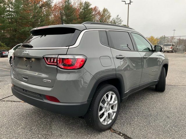 2024 Jeep Compass Latitude Lux