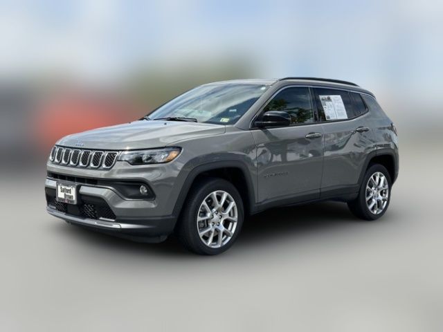 2024 Jeep Compass Latitude Lux