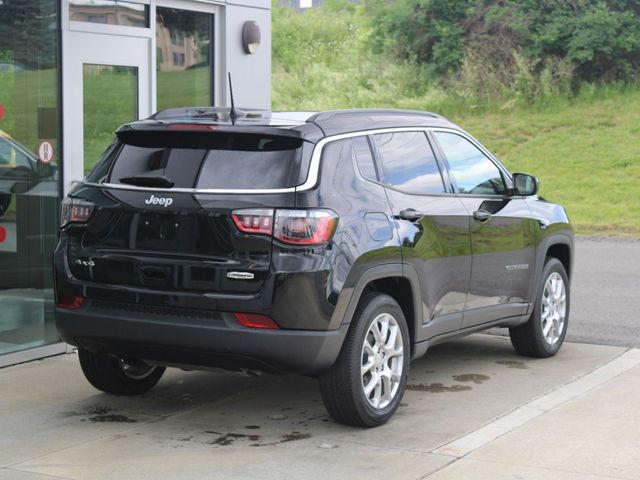 2024 Jeep Compass Latitude Lux