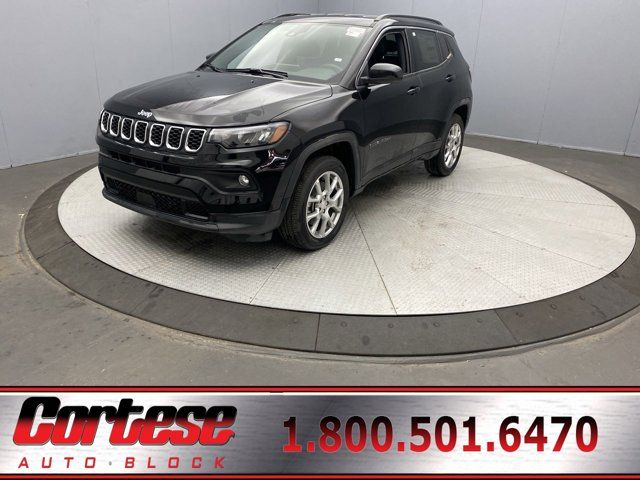 2024 Jeep Compass Latitude Lux