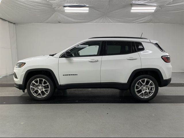 2024 Jeep Compass Latitude Lux