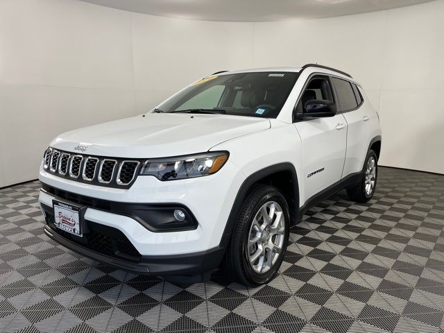 2024 Jeep Compass Latitude Lux