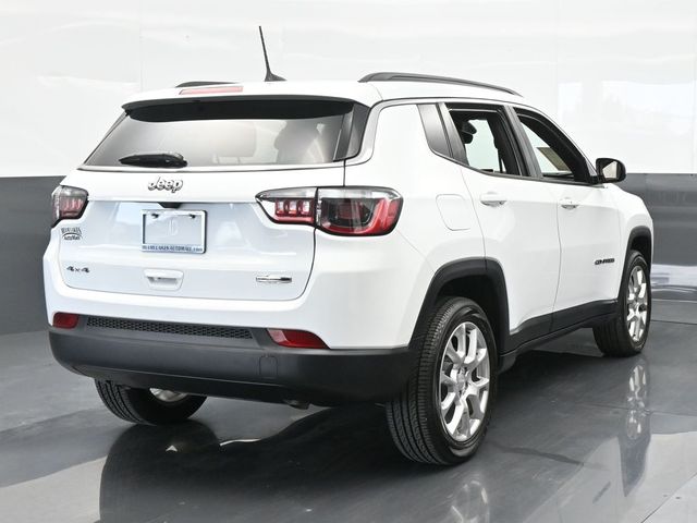 2024 Jeep Compass Latitude Lux