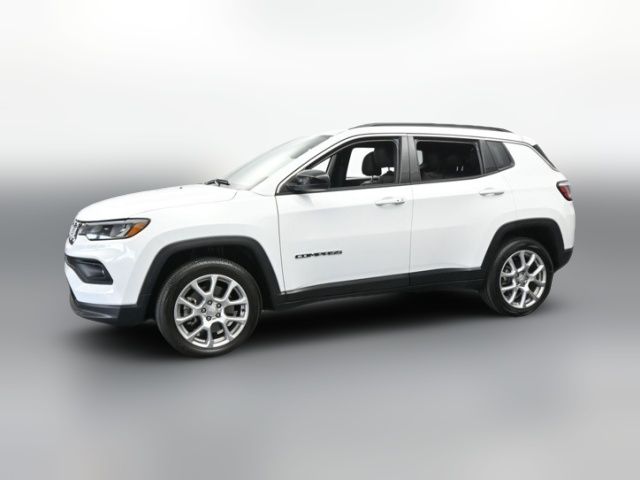 2024 Jeep Compass Latitude Lux