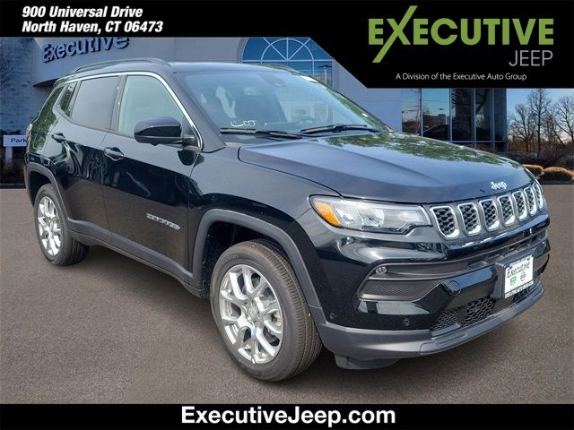 2024 Jeep Compass Latitude Lux