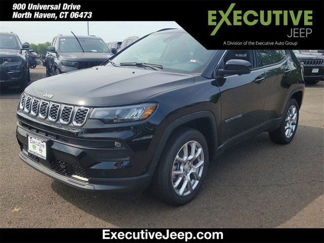 2024 Jeep Compass Latitude Lux