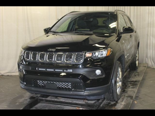 2024 Jeep Compass Latitude Lux