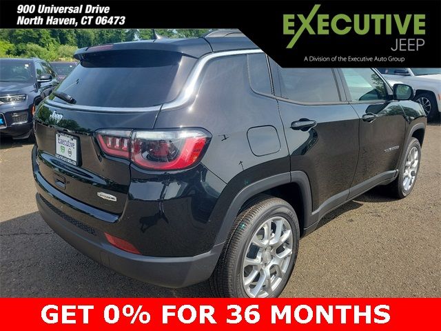 2024 Jeep Compass Latitude Lux