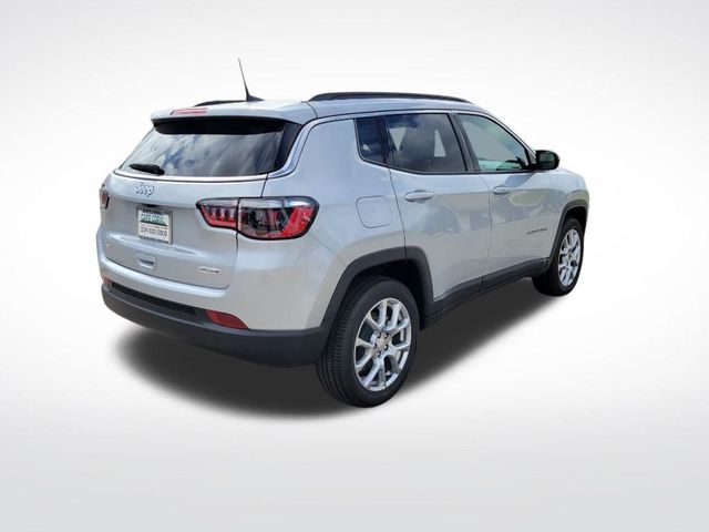 2024 Jeep Compass Latitude Lux