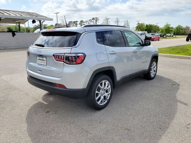 2024 Jeep Compass Latitude Lux