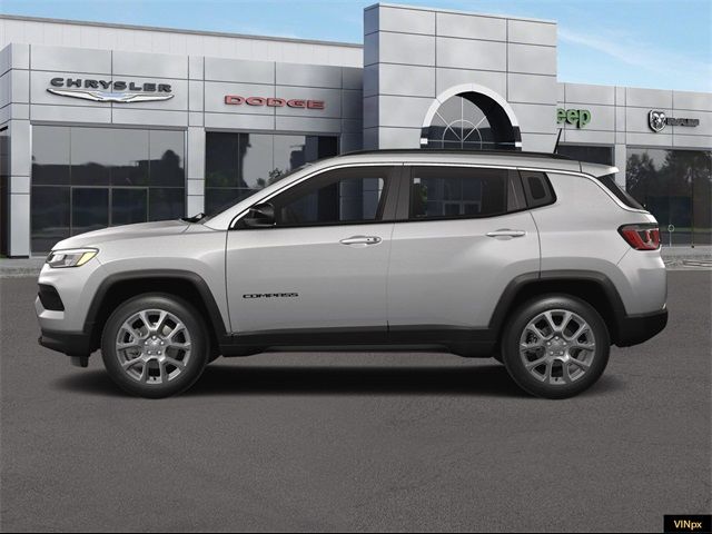 2024 Jeep Compass Latitude Lux