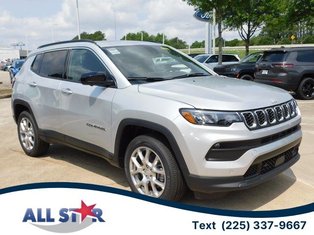 2024 Jeep Compass Latitude Lux