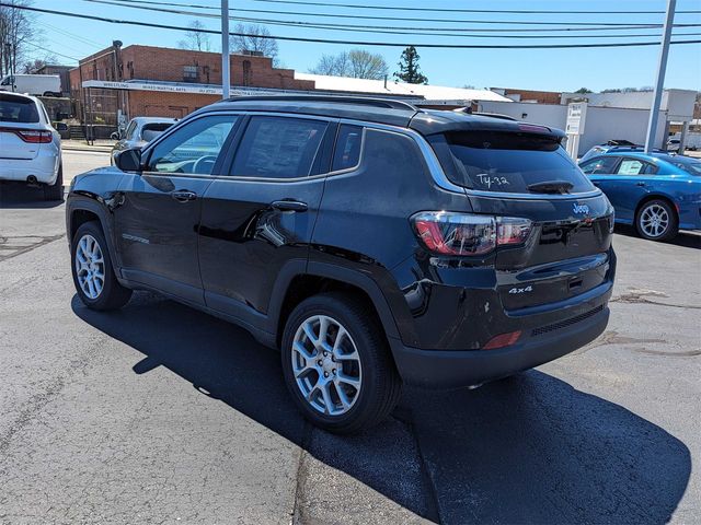 2024 Jeep Compass Latitude Lux