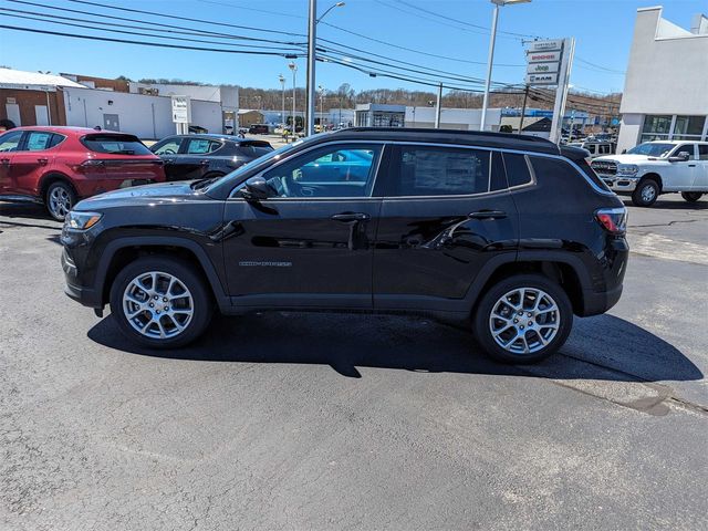 2024 Jeep Compass Latitude Lux