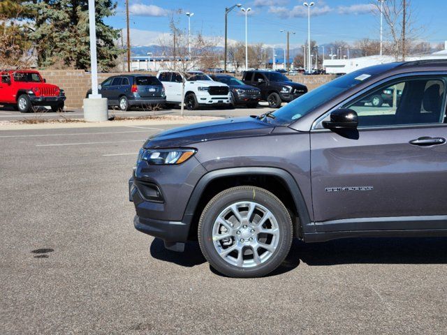 2024 Jeep Compass Latitude Lux