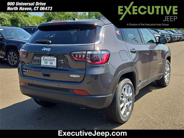 2024 Jeep Compass Latitude Lux