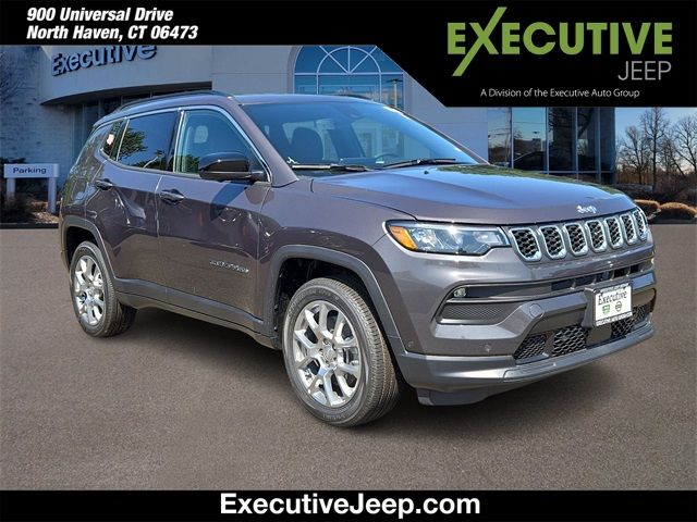 2024 Jeep Compass Latitude Lux