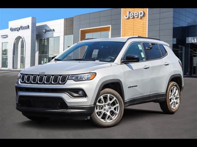 2024 Jeep Compass Latitude Lux