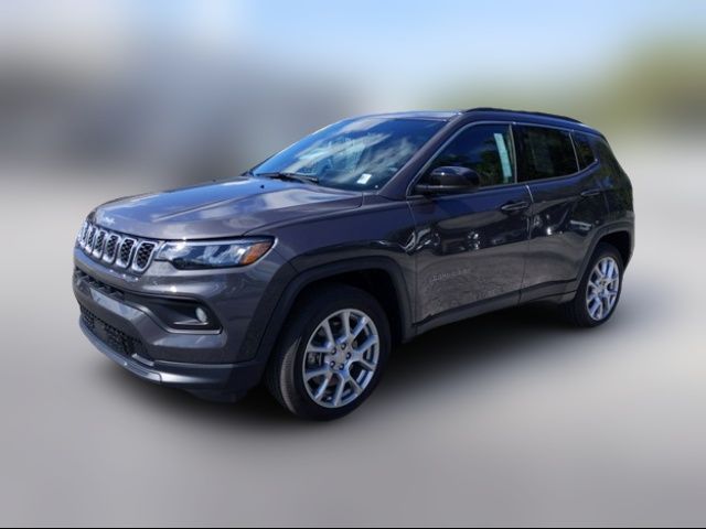 2024 Jeep Compass Latitude Lux