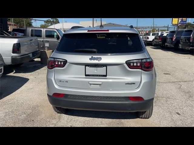 2024 Jeep Compass Latitude Lux