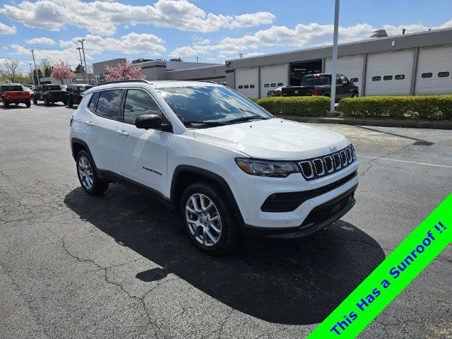 2024 Jeep Compass Latitude Lux