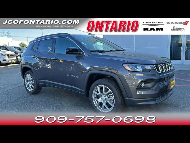 2024 Jeep Compass Latitude Lux