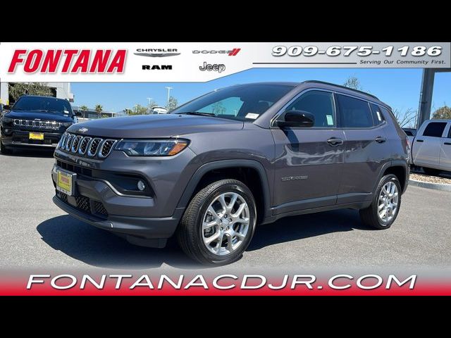 2024 Jeep Compass Latitude Lux