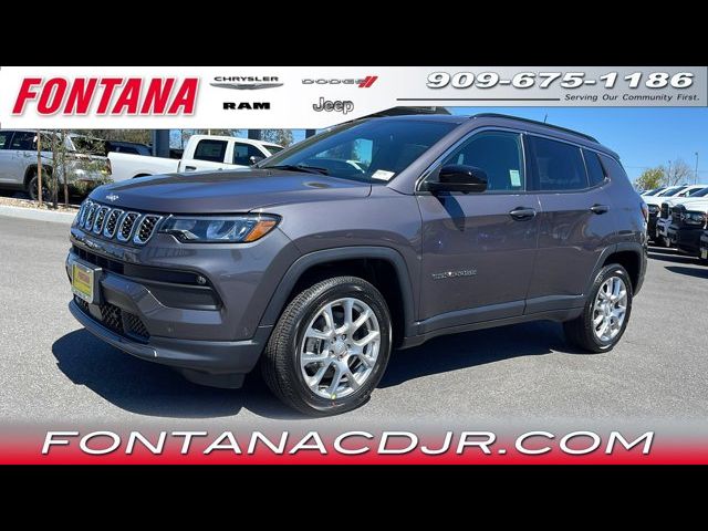 2024 Jeep Compass Latitude Lux