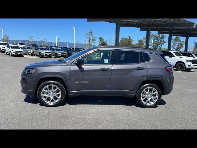 2024 Jeep Compass Latitude Lux