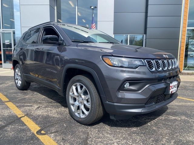 2024 Jeep Compass Latitude Lux