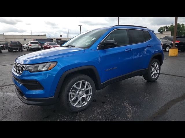 2024 Jeep Compass Latitude Lux