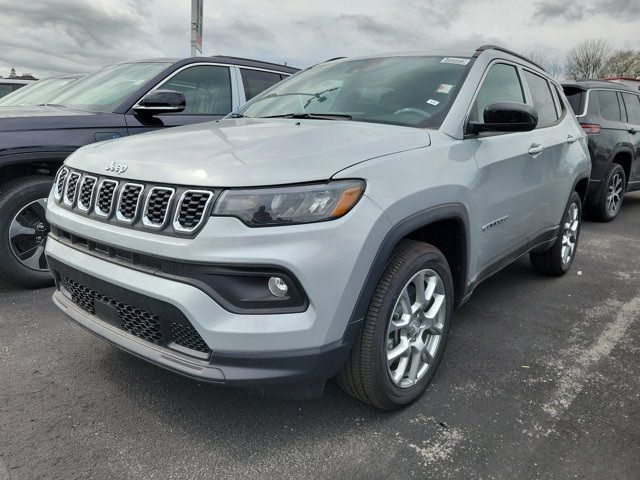 2024 Jeep Compass Latitude Lux