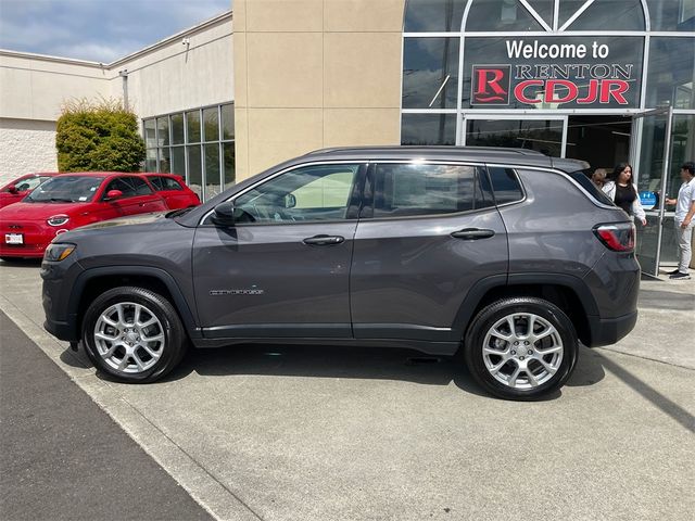 2024 Jeep Compass Latitude Lux